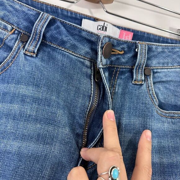 Women’s CAbi Cropped Straight Leg Jeans Size 2 - Picture 5 of 9